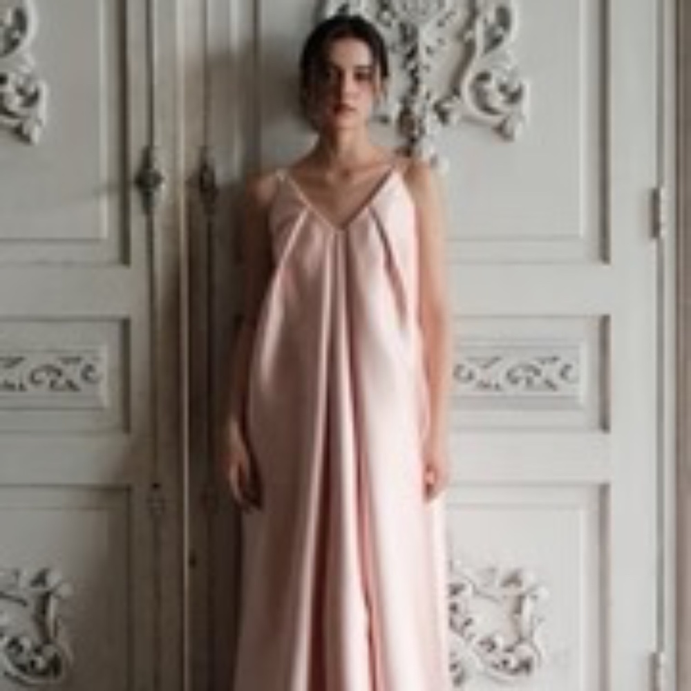 Maison AmoryThe Reign Maxi in Dusty Pink
